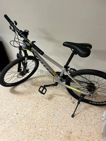 Used Mountain Bike - 26" Wheel, Reliable Commuter
