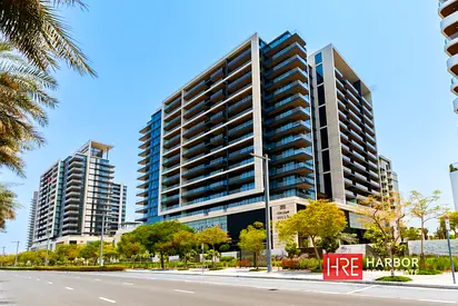 Boulevard View | 2 Parking Spots | Spacious 1BR