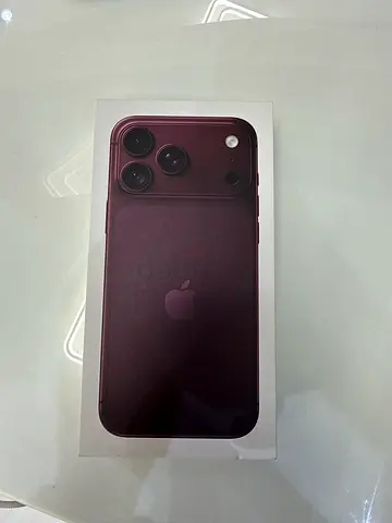 Brand new sealed iPhone (boxed) - Burgundy