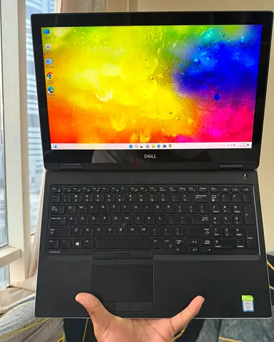 Dell Precision | Core i7-8750H | NVIDIA Quadro P1000 4GB | 32GB DDR4 | 512GB SSD | 15.6″ FHD Touch S