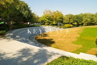 Premium Parkside Villa | Relaxed Nature-Inspired Living | Resale