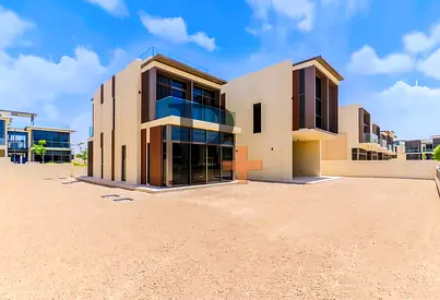 Park backing 4 BR| Lowest in market | Roof terrace