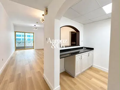 Fully Upgraded | Lake View | Vacant l 2 Balconies