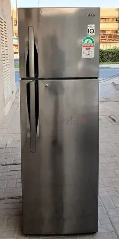 LG Refrigerator Freezer with 325+ liters capacity. No frost. Properly working condition.