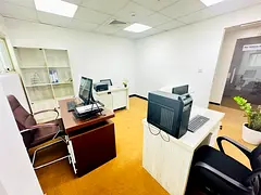 Spacious office | Bank account assistance |Free Amenities