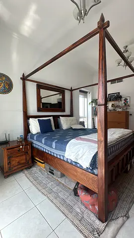 Solid Wood Four-Poster KING Bed with 2 Matching Nightstand & Mirror