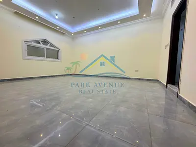 Deluxe Proper Studio 2400/-Monthly Cash Payment Available in MBZ Include Inter Net