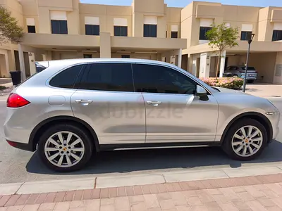 2013 Porsche Cayenne Base GCC Specs