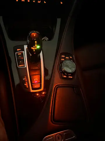2015 BMW 6-SERIES — фото 9