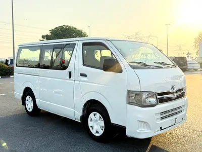 2012 Toyota HIACE photo 7
