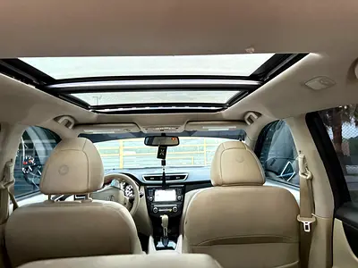 2015 Nissan ROGUE — миниатюра 12