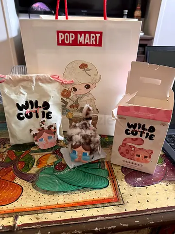 Popmart CRYBABY ‘Wild but cutie’ - Vintage cutie