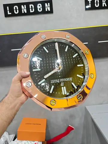 Wall clock AP