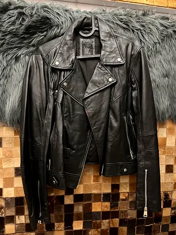 Stylish Zara Full Leather jacket XL / L women valentino dolce gabbana louis vuitton mcm chanel ck