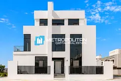 Prime Location | Commercial Villa | 5 BR w/ Maids