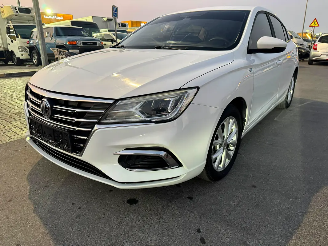 2023 MG MG5