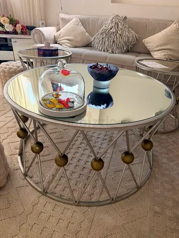 3 Round mirror glass coffee table with decorative metal base