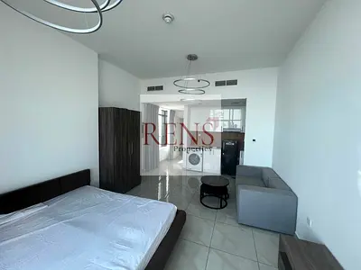 Sunlit Studio | Open Views | Modern Living