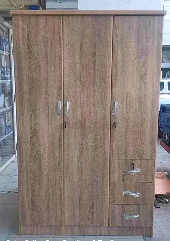 Brand New 3door wardrobe.."