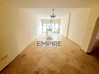SPACIOUS BRIGHT 3BR APPARTMENT//MASTER ROOM NICE WARDROBE//MAIDROOM// FAMILY BULIDING//FREE GYM & POOL//EASY CLOSE EXIT TO DUBAI