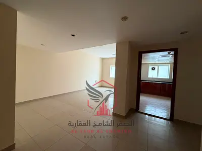 بسعر مميز شقة غرفتين وصالة غرفة ماستر مع باركن مجاناً تشطيب راقي جدا تسهيلات في السداد موقع مميز سهل المخرج علي دبي