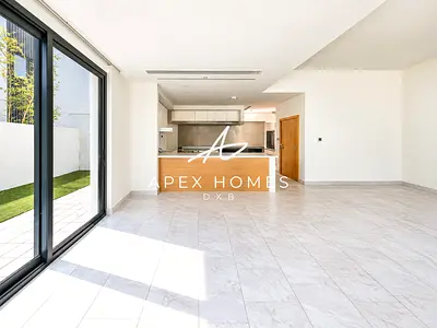 Vacant | Green Belt | Landscaped