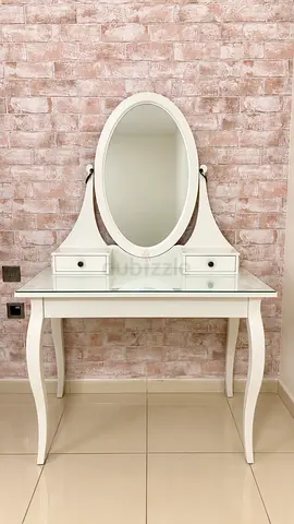 White Wooden Dressing Table with Oval Mirror and Drawers