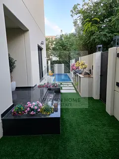 4 bed/ ready to move/new /corner