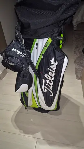 Titleist Golf Stand Bag - Good Condition