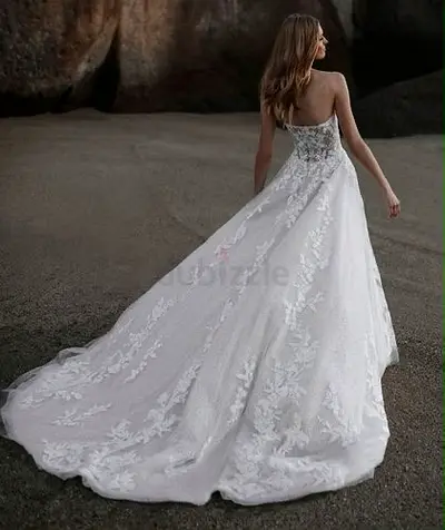 Allure Bridals Abella Wedding Dress – Ivory – UK 10–12 / M