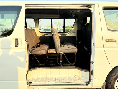 2012 Toyota HIACE photo 9