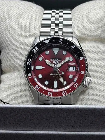Seiko 5 GMT-style Stainless Steel Watch with Red/Black Bezel , limited of 1000!
