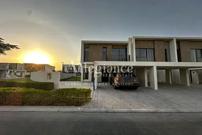 Single row | Unfurnished 4BR | Landscaped