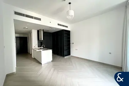 Spacious | Premium Studio | Ellington