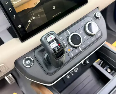 صورة مصغرة 16 لـ 2023 LAND Rover DEFENDER