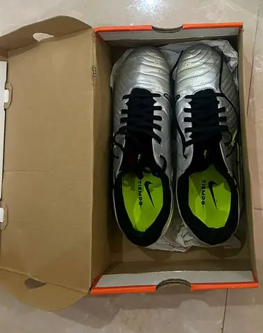 Nike tiempo with box just for 350 aed