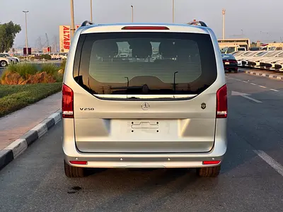2023 Mercedes-BENZ V-CLASS 照片 5