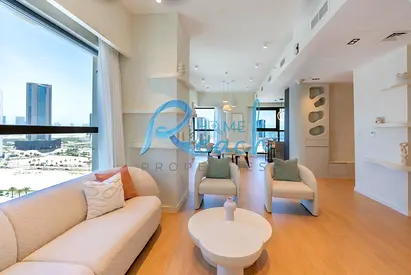 Luxurious Apartment | Upgraded | Full Sea View