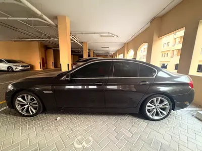 2015 BMW 5-Series 528i GCC Specs