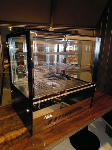 Commercial Heated Food Display Showcase – 102L – Restaurant/Café Equipment