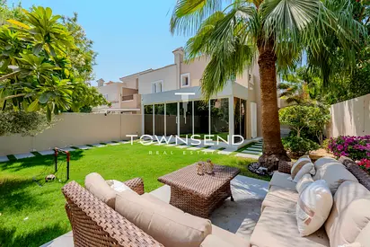 Exclusive | Fully Renovated | Opposite Pool
