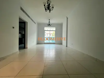 CLOSED KITCHEN BOTH MASTER BEDROOMS PEACEFUL LOCATION
