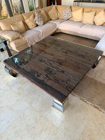 Marina coffee table with glass top