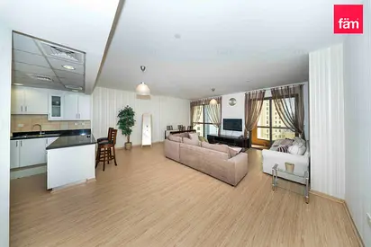 Fully Furnished I Mid Floor I Upgraded