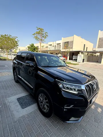 2019 Toyota PRADO photo 1