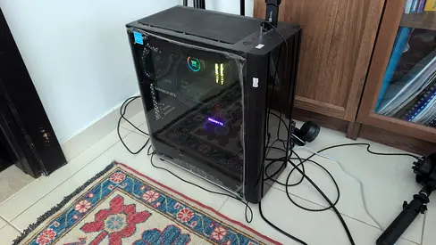 RTX 4070 Used Gaming Desktop Tower with Tempered Glass Side Panel (Good Working Condition)