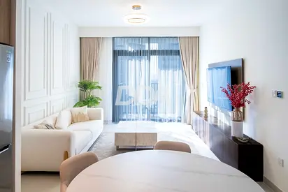 SPACIOUS 1BR | WATERFRONT VIEW | VACANT