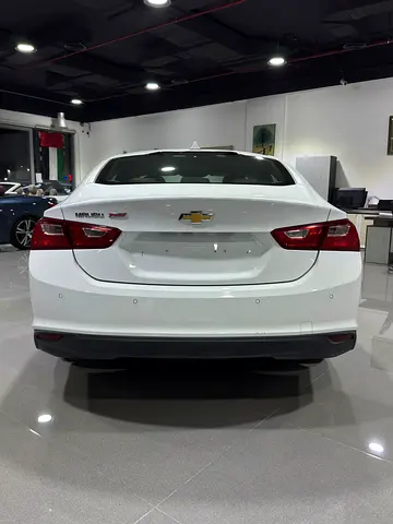 2019 Chevrolet MALIBU photo 4