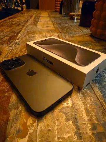 iPhone 15 Pro - 128GB - Black Titanium