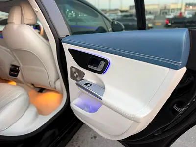 2022 Mercedes-BENZ EQE — миниатюра 12